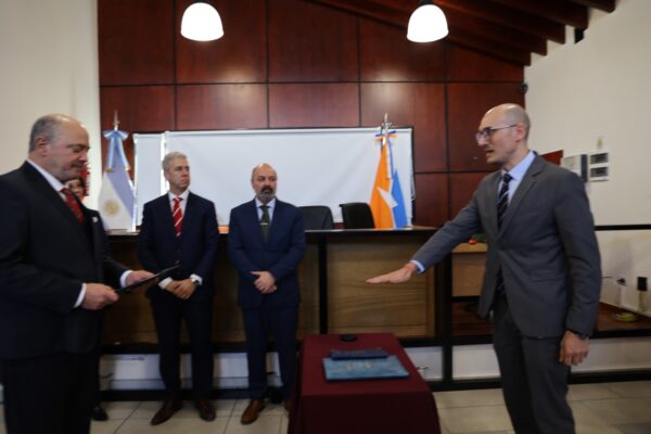 El Dr. González Saber juró como Defensor ante el Superior Tribunal de Justicia