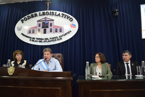 El Superior Tribunal acompañó la sesión inaugural del período legislativo 2025 