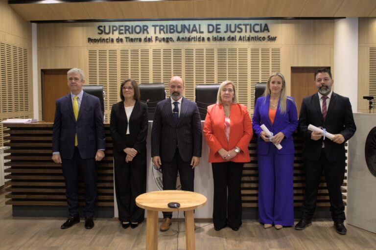 El Dr. Neubauer y la Dra. San Martín juraron como jueces del Distrito Judicial Sur