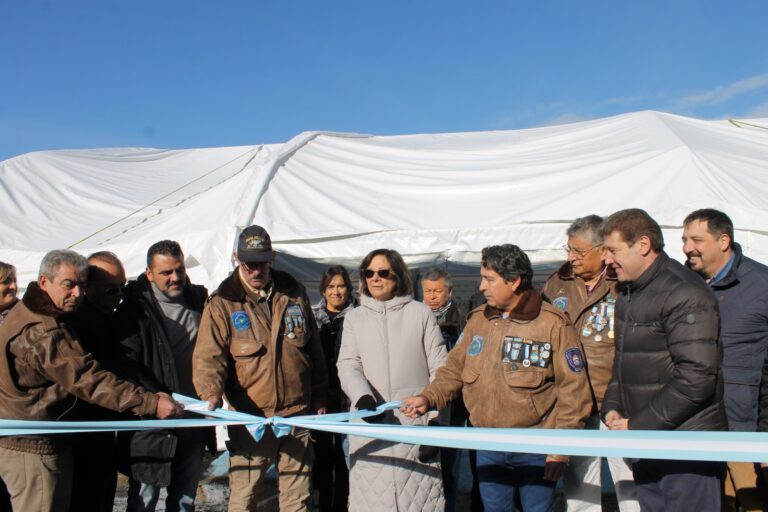 El Superior Tribunal de Justicia acompañó la inauguración de la Carpa de Malvinas en Ushuaia