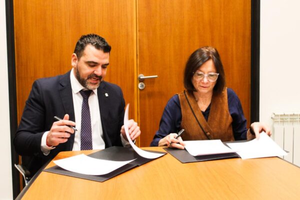 El STJ y la Municipalidad de Ushuaia firmaron un convenio de colaboración y asistencia