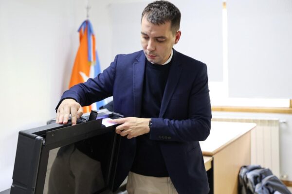 El Juzgado Electoral realizó la audiencia de verificación del sistema de Boleta Única Electrónica para las elecciones de directores de OSEF y CPS