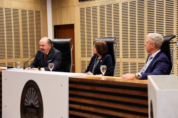 El Vicepresidente del STJ realizó la apertura de la Jornada sobre “Derecho Público provincial y municipal”