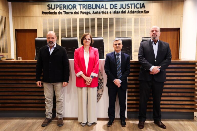 El Dr. Hudecek juró como Secretario Penal interino del Superior Tribunal de Justicia