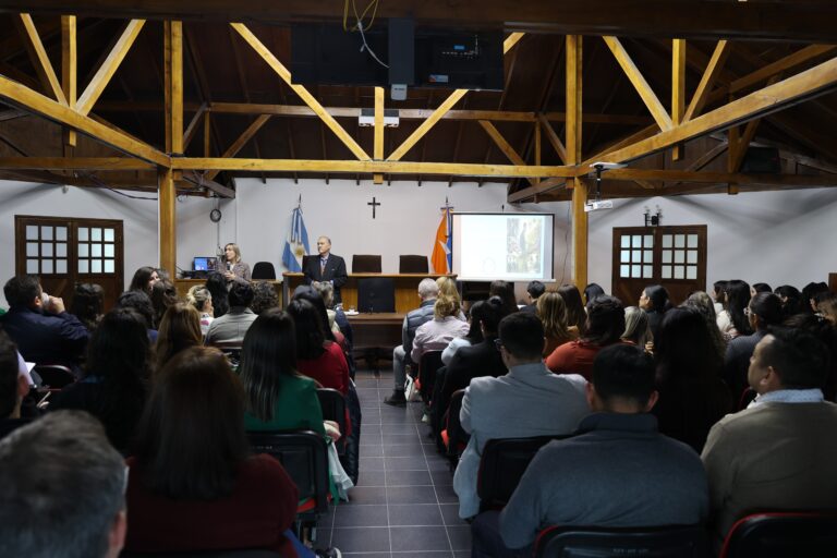 Con una destacada concurrencia, se desarrolló la capacitación sobre nueva Ley de Responsabilidad Penal Juvenil