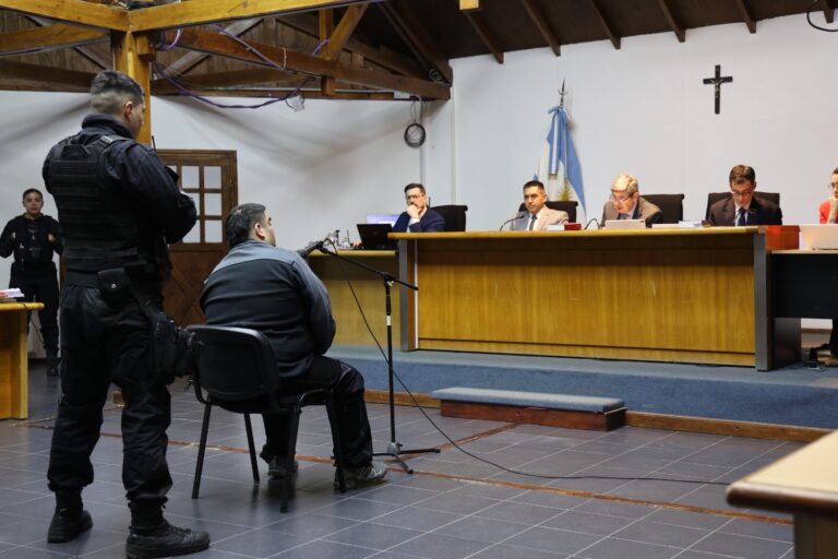 Condenan a 9 años de prisión al acusado por el incendio que causó dos muertes en Ushuaia